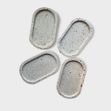 Görseli Galeri görüntüleyiciye yükleyin, TERRAZZO OVAL SUNUMLUK